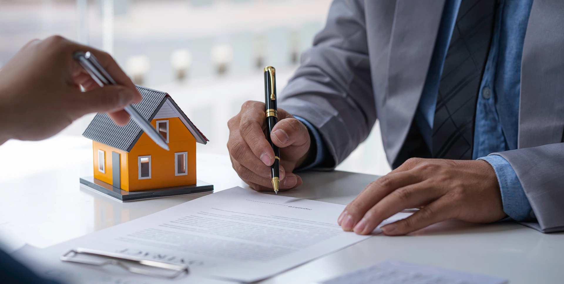 fire damage insurance claim attorney florida, property owners holding insurer to the policy terms, property damage litigation